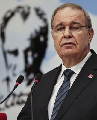 CHP’li Öztrak’tan uzay programı eleştirisi: Millet bırakın Ay’ı aybaşını göremiyor