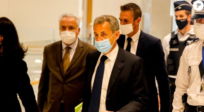 Fransa’nın eski Cumhurbaşkanı Nicolas Sarkozy’ e hapis cezası