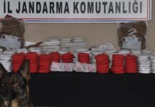 Sınır karakolu komutanın aracında 82 kilo uyuşturucu yakalandı