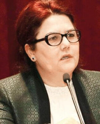 Koruma altındaki çocuğu kameralar önünde açıklayan Aile Bakanı Yanık: “Kadına şiddet tolere edilebilir”