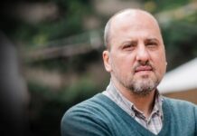 Söz konusu muhalifler olunca AKP’nin yargısı tam gaz çalışıyor: Ahmet Şık hakkında soruşturma başlatıldı