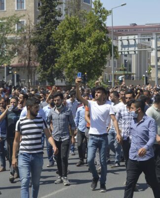 Yasağa karşı eylem yapan tütün üreticilerine operasyon: 50 kişi gözaltında