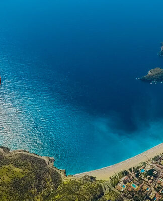 Tatile vatandaş tarifesi: Yerli turiste 10 bin lira, Rus turiste 2 bin 500 lira