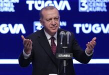 Erdoğan gençlere seslendi: “Ben de sizlerle beraber fetih rüyaları görüyorum”