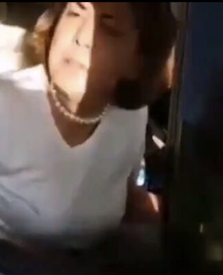 Daha önce “Bağırta bağırta”, “kanırta kanırta” gibi cinsiyetçi laflar söyleyen AKP’li Mersin milletvekili: “Uzaklaş, içeri çemkiriyorsun, tükürük geliyor”