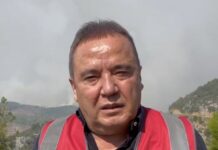 Antalya Belediye Başkanı Muhittin Böcek: “Yanıyoruz, yardım edin!”