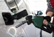 Benzine zam geldi