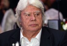 Cüneyt Arkın, “Saraylar yapıyoruz, niye yurt yapmıyoruz?” dedi; muhabir lafı değiştirdi!