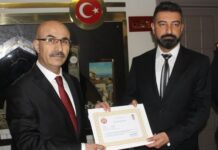 “Uyuşturucu tacirlerini yakalamak”tan ödül alan polis 25 kilo eroin ile yakalandı