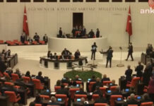 Erdoğan Meclis’e geldi, CHP’li ve HDP’li vekiller ayağa kalkmadı