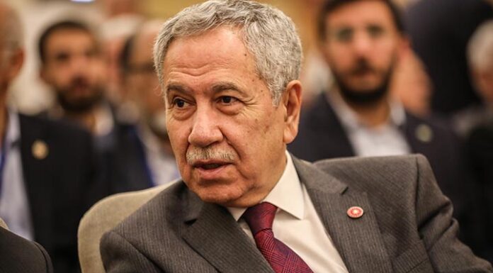 AKP’li Arınç’tan ilginç sözler: “CHP’nin oyları artıyor, artacak”