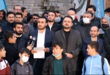 Devlette kadrolaştığı ortaya çıkan TÜGVA, 81 ilde cami önünde eylem yaptı