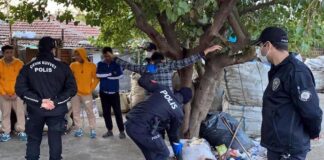 Çorlu’da atık kağıt işçisi göçmenlere operasyon