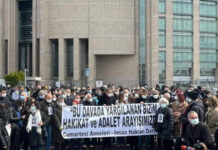 Cumartesi Anneleri yargılanıyor: Avukatlar mahkeme salonunu terk etti