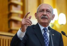 CHP’nin Mersin’de yapılacak mitingine engel çıkarılması üzerine Kılıçdaroğlu konuştu: “Mitingimizi yapacağız. Erdoğan çok iyi öğrensin. Geliyor gelmekte olan”