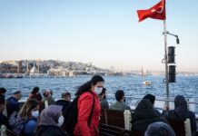 “Türkiye’de salgın oluruna bırakıldı”