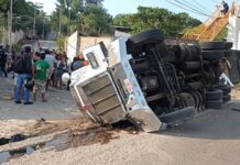 Meksika’nın Chiapas eyaletinde göçmenleri taşıyan kamyonun devrilmesi sonucu çok sayıda kişi hayatını kaybetti