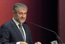 Bakan Nebati vatandaşa böyle seslendi(!): “Maaş alıyorsun, en fazla neyini kaybedersin? Enflasyonun altında ezilirsin; ama ben bu iş düzelmezse eğer 1000 çalışanımla beraber bütün varlığımı kaybederim, bunu göze alır mıyım?”