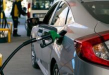 Artan döviz fiyatlarından sonra benzine 50 kuruş daha zam gelmesi bekleniyor