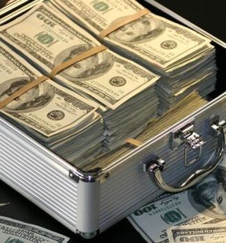 Dünyanın en zenginleri salgın döneminde servetlerini iki katına çıkardı!