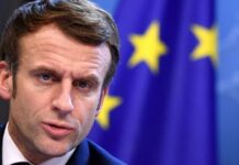 Fransa Cumhurbaşkanı Emmanuel Macron’un, Covid-19 aşısı yaptırmayanlarla ilgili sözlerinin tartışması sürüyor