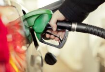 Benzin ve motorine 90 kuruş zam bekleniyor