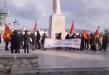 Yunanlı komünistler, Nato’ya ait gemileri protesto etti