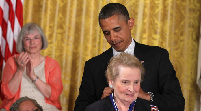 T24’te halk düşmanı Madeleine Albright güzellemesi