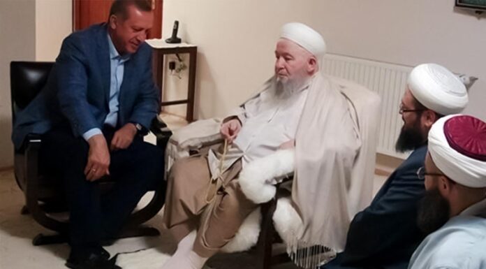 Şeriat yanlısı İsmailağa tarikatının lideri Mahmut Ustaosmanoğlu öldü