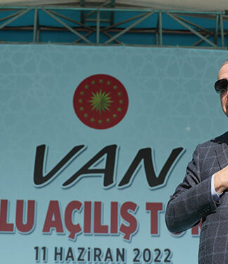 Kayyum yönetimindeki belediye Erdoğan’ın katıldığı açılış töreni için milyonlar harcadı