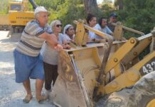 Milas’ta taş ocağına karşı çıkan vatandaşlar iş makinelerini durdurdu