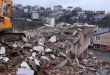 Evleri için mücadele eden Tokatköy halkı kazandı: “Kentsel Dönüşüm Projesi kamu yararına aykırı”