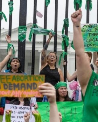Beyaz Saray önünde kürtaj yasağına karşı protesto