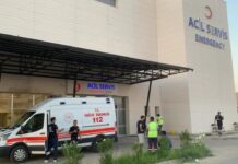 Silvan’daki HES inşaatında çalışan 18 işçi metan gazından zehirlendi