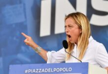 İtalya’da erken genel seçimleri aşırı sağcı-faşist parti kazandı