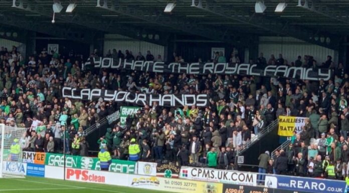 Celtic taraftarlarından protesto: “Kraliyet ailesinden nefret ediyorsan alkış tut”