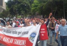 DİSK’e üye oldukları için işlerinden atılan Marlboro işçileri direnişe geçti