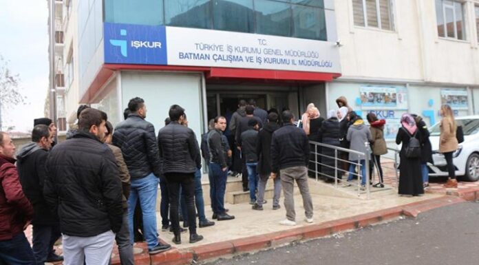 TÜİK’e göre ülke güllük gülistanlık, işsizlik azalmış!
