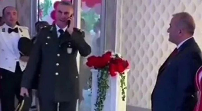 30 Ağustos töreninde resepsiyona uymayan Vali’nin elini sıkmayan askerlere Milli Savunma Bakanlığı soruşturma başlattı: “Söz konusu personeller görevinden alınmıştır”