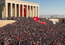 Anıtkabir’e ziyaret rekor sayılara ulaştı