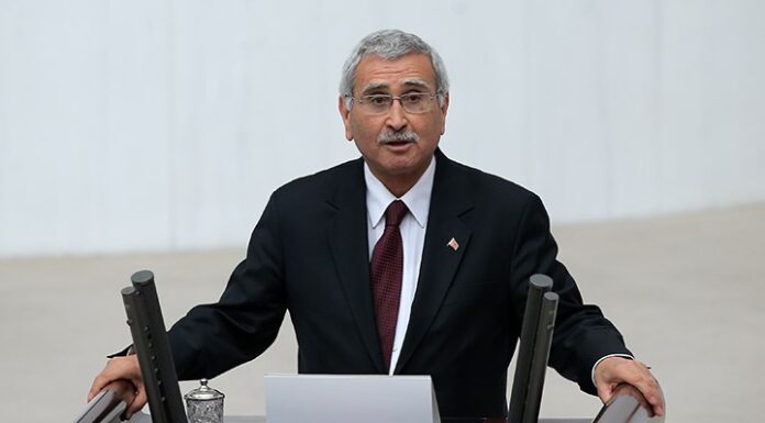 “Eğitim Bursu” tutarının artırılması önergesi AKP ve MHP oylarıyla reddedildi