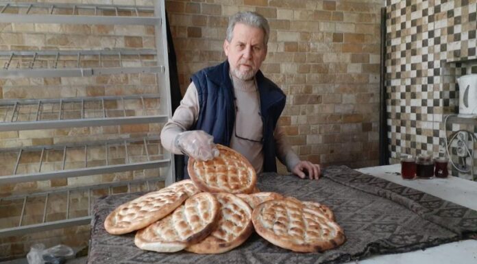 “Günde 150-200 tane bayat ekmek satıyoruz. 30 yıllık fırıncıyım, ilk kez yok satıyor”