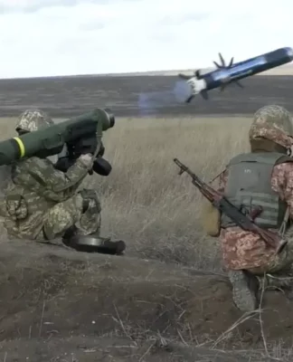 NATO’ya üye olmak için Türkiye’nin onayını bekleyen İsveç, Ukrayna’ya silah gönderme kararı aldı