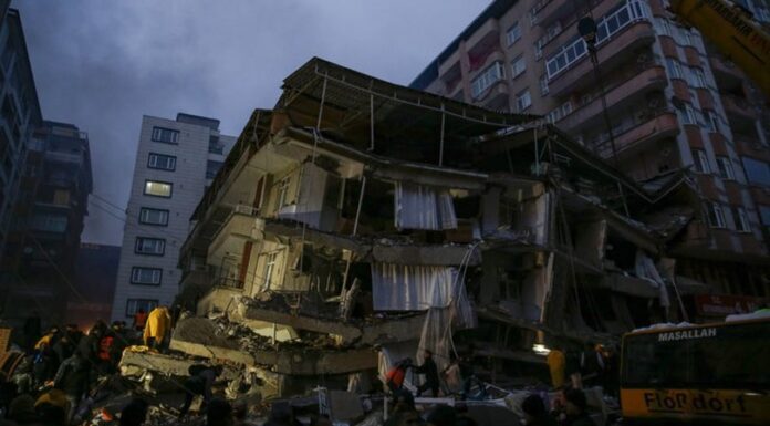 Türkiye’deki deprem Japonya ve ABD tarafından 7.8 büyüklüğünde ölçüldü, İtalya ise 7.9 bilgisi paylaştı