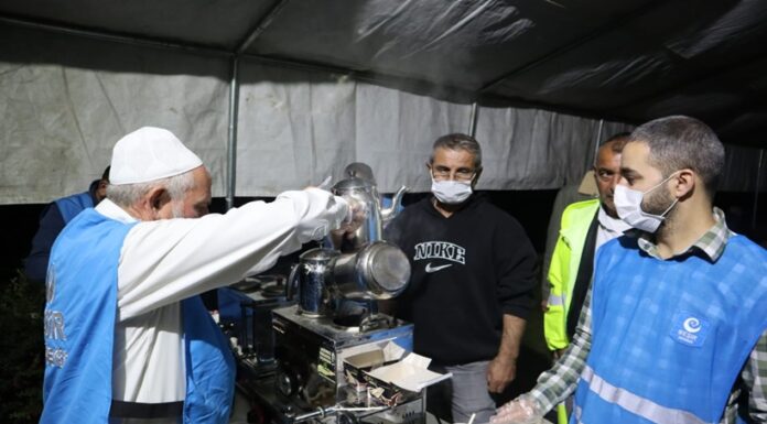 Kızılay gerici tarikatlarla işbirliği yapıyor