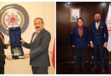 Barış Terkoğlu ve Barış Pehlivan’ın yeni kitabında çocuk istismarıyla ilgili bir dosyada adı geçtiği iddia edilen Sadullah Alagöz’ün, Aile Bakanı Yanık ve Ankara İl Emniyet Müdürü ile fotoğrafı ortaya çıktı