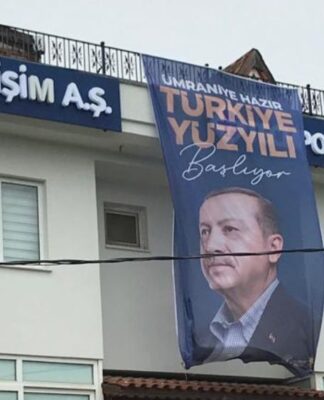 AKP seçim yasağı tanımıyor: Erdoğan afişleri kaldırılmadı