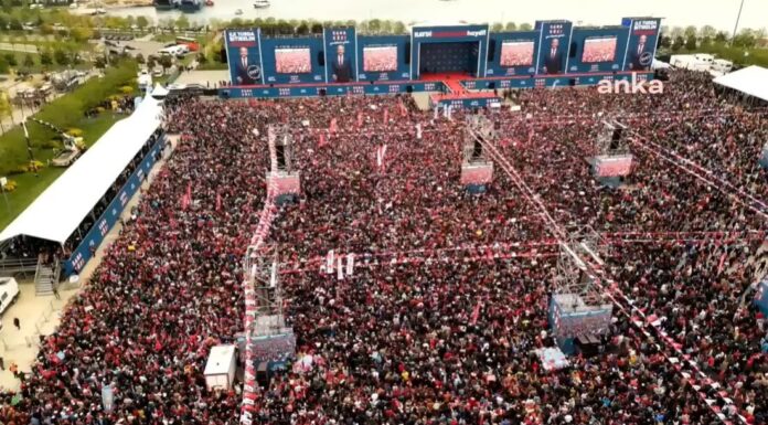 Millet İttifakı’nın İstanbul Maltepe’deki mitingine halk yoğun ilgi gösterdi