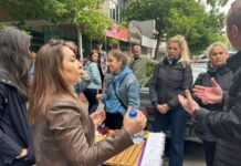 SOL Parti’nin kadın kürsüsüne polis engeli: “Parkta seçim propagandası yapılamaz”