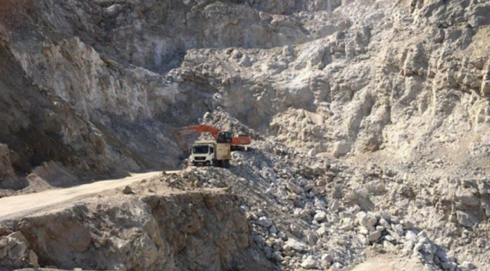 Çevreye zarar vermesi sebebiyle kapatılan taş ocağı, sahibinin AKP’den milletvekili olmasının hemen ardından yeniden açıldı